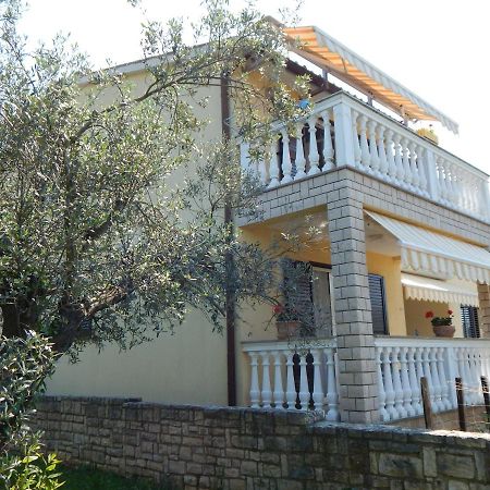 Marilena Aparthotel Fazana Exterior photo